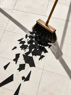 Closing time for shadows